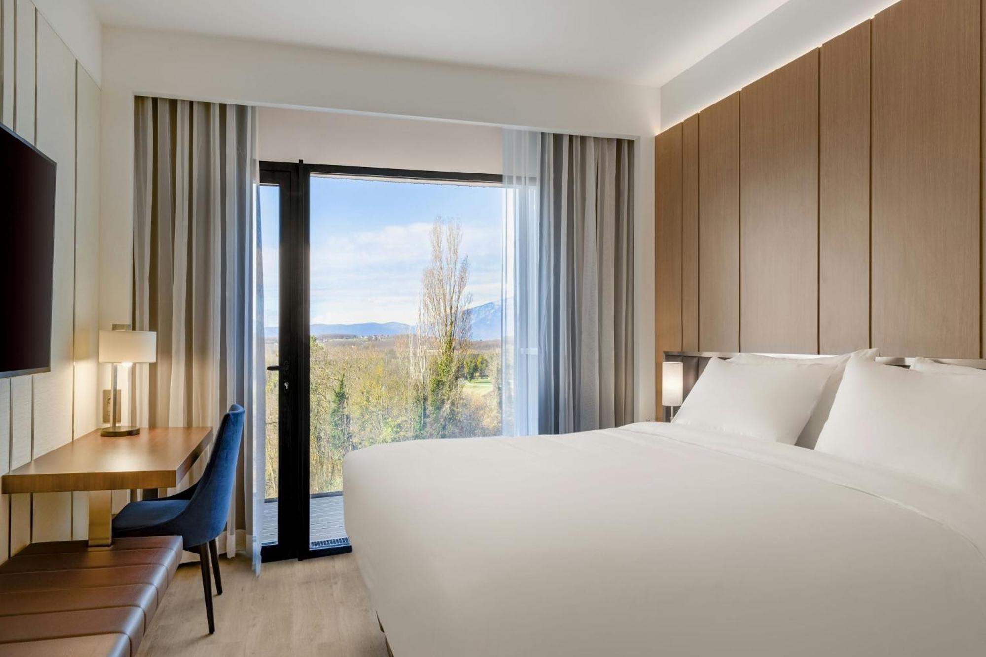 Ac Hotel By Marriott Сен-Жулиен-ан-Женевуа Екстериор снимка
