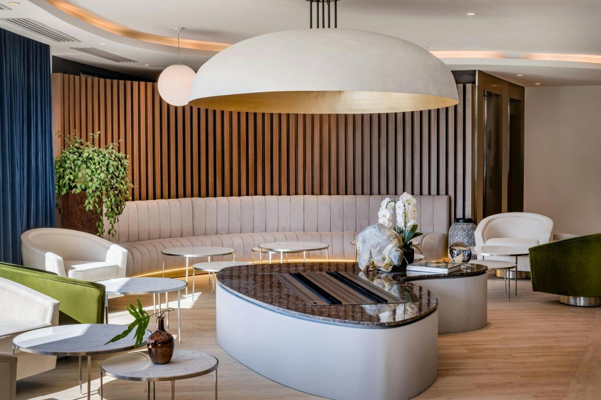 Ac Hotel By Marriott Сен-Жулиен-ан-Женевуа Екстериор снимка